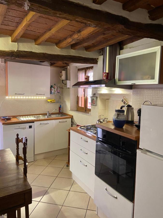 Apartamento Il Vicolo Buti Exterior foto