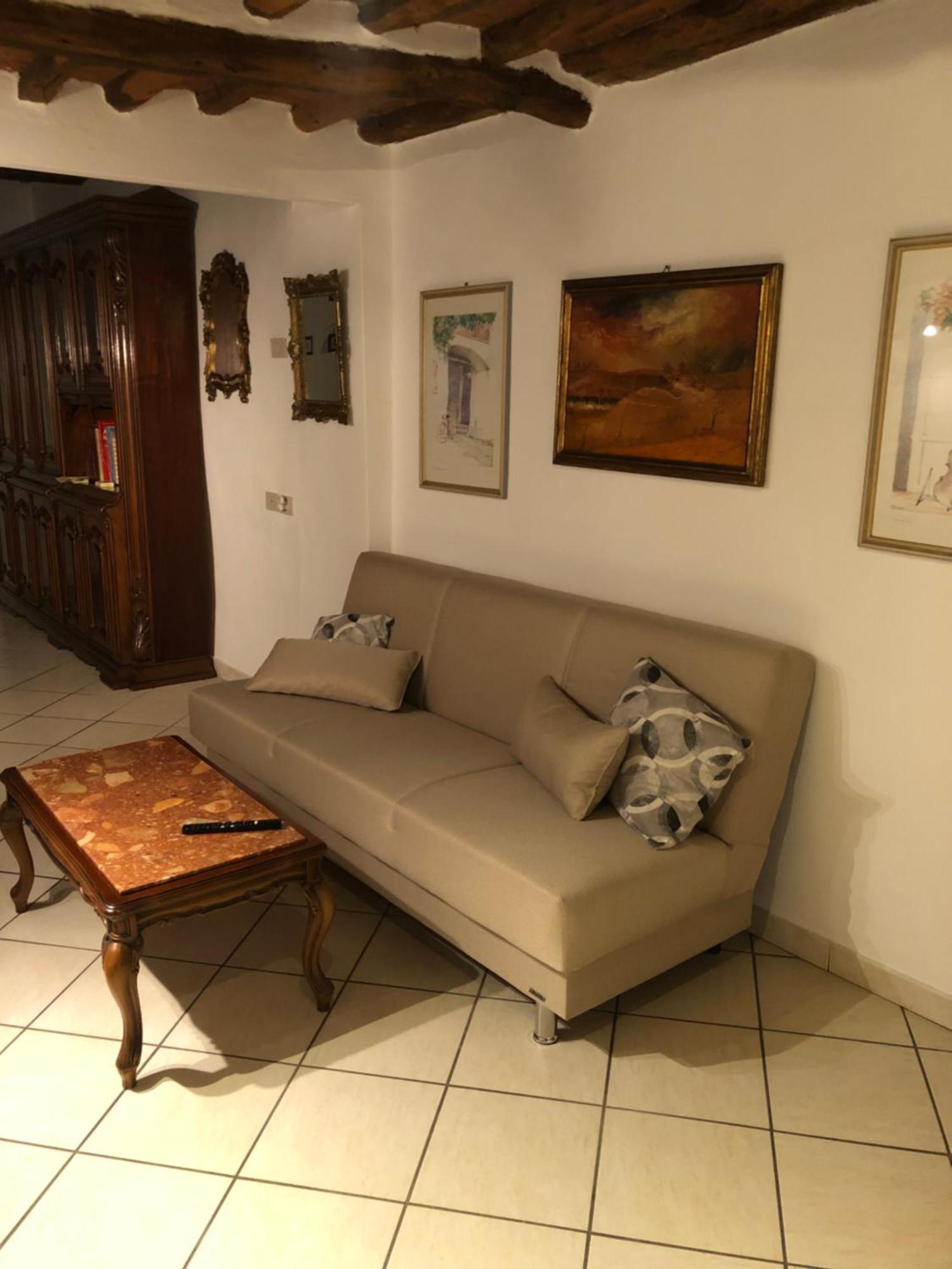 Apartamento Il Vicolo Buti Exterior foto