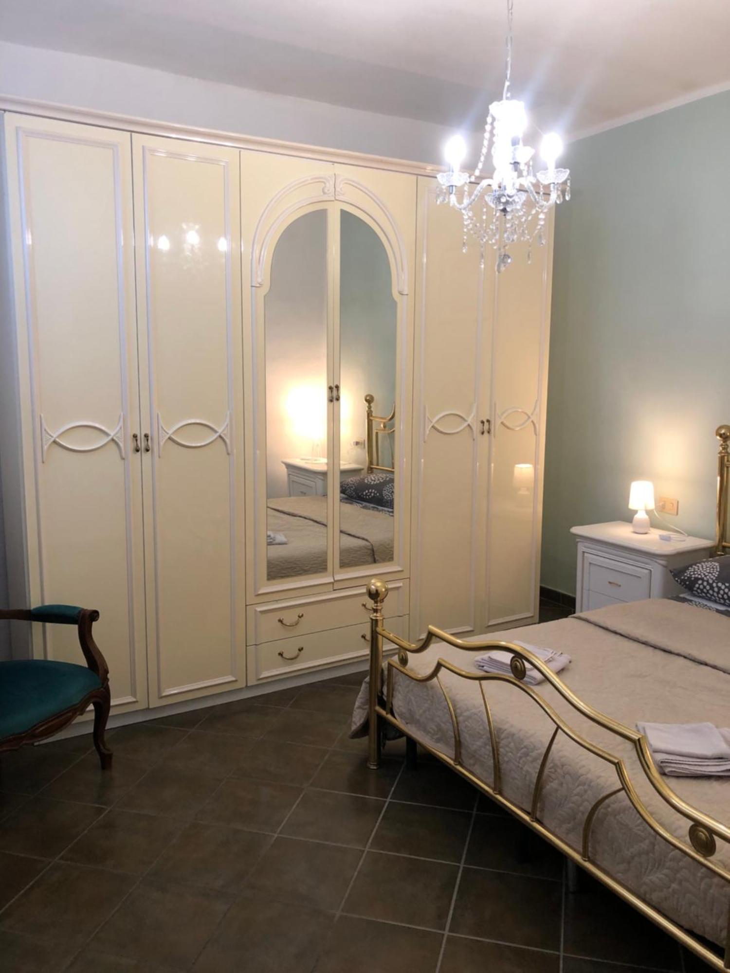 Apartamento Il Vicolo Buti Exterior foto