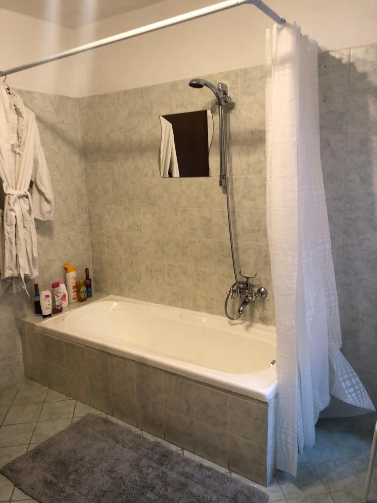 Apartamento Il Vicolo Buti Exterior foto